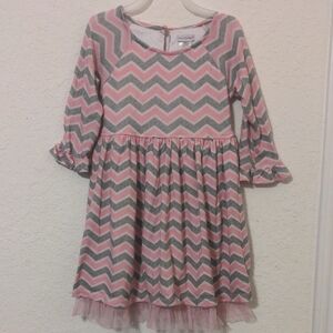 Sweet Heart Rose Girls Pink and Gray Long Sleeve Chevron Dress. Size 6